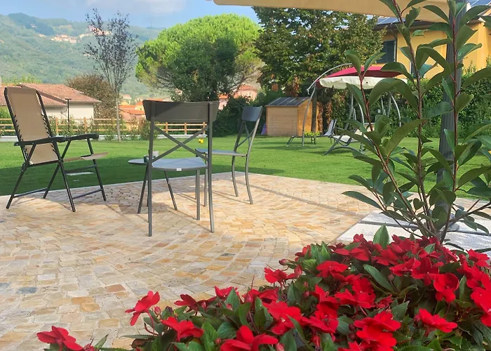 Mikeme Каррара