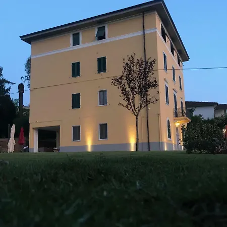 Mikeme Carrare