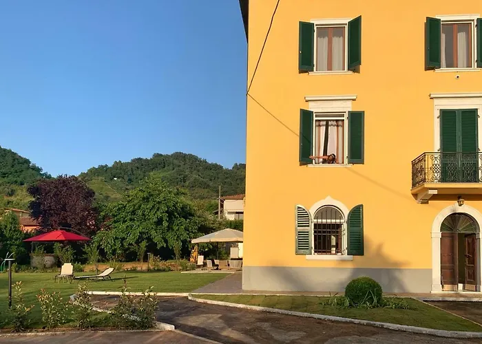 Mikeme Bed & Breakfast 3*
