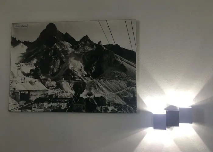 Mikeme カッラーラ